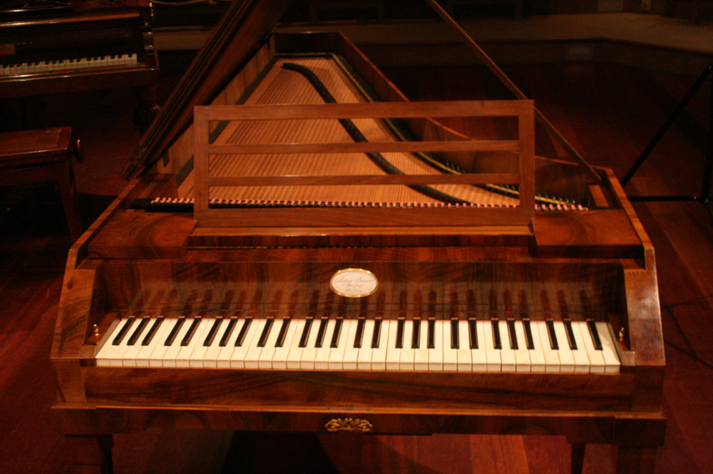 フォルテピアノとチェンバロ/Le fortepiano et le clavecin | Kay 